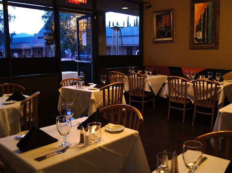 Betos Italian Bistro, Simi Valley .